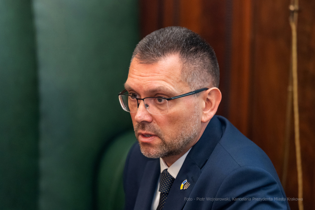 spotkanie, Tarnopol, Kraków, odznaczenie, Jacek Majchrowski, Wojnarowśky, konsul, Ukraina, medal,  Autor: P. Wojnarowski