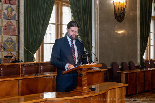 umk_0473.jpg-Nauczyciel z Pasją, nauczyciele, Majchrowski, dyplomy, wręczenie, certyfikat