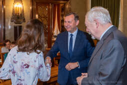 umk_0521.jpg-Nauczyciel z Pasją, nauczyciele, Majchrowski, dyplomy, wręczenie, certyfikat