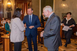 umk_0555.jpg-Nauczyciel z Pasją, nauczyciele, Majchrowski, dyplomy, wręczenie, certyfikat