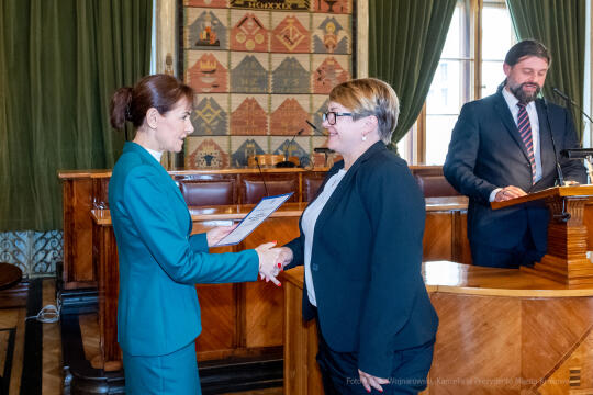 nauczyciele, nagroda, prezydenta, Korfel-Jasińska, wręczenie, nagrody, nauczyciele, Urząd Miasta 