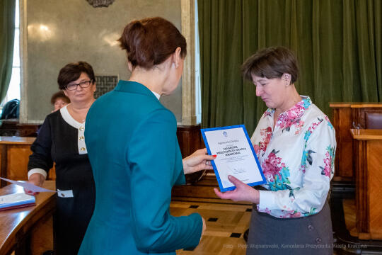nauczyciele, nagroda, prezydenta, Korfel-Jasińska, wręczenie, nagrody, nauczyciele, Urząd Miasta 