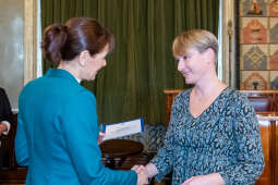 nauczyciele, nagroda, prezydenta, Korfel-Jasińska, wręczenie, nagrody, nauczyciele, Urząd Miasta 