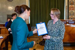 nauczyciele, nagroda, prezydenta, Korfel-Jasińska, wręczenie, nagrody, nauczyciele, Urząd Miasta 