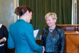 nauczyciele, nagroda, prezydenta, Korfel-Jasińska, wręczenie, nagrody, nauczyciele, Urząd Miasta 