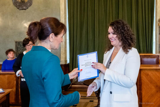 nauczyciele, nagroda, prezydenta, Korfel-Jasińska, wręczenie, nagrody, nauczyciele, Urząd Miasta 