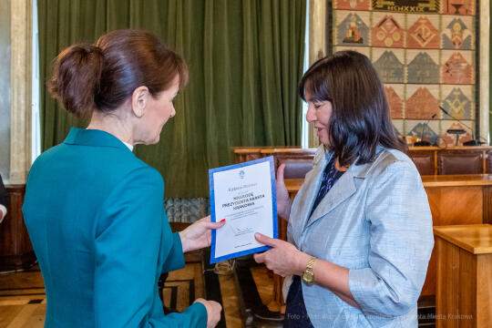 nauczyciele, nagroda, prezydenta, Korfel-Jasińska, wręczenie, nagrody, nauczyciele, Urząd Miasta 