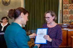 nauczyciele, nagroda, prezydenta, Korfel-Jasińska, wręczenie, nagrody, nauczyciele, Urząd Miasta 