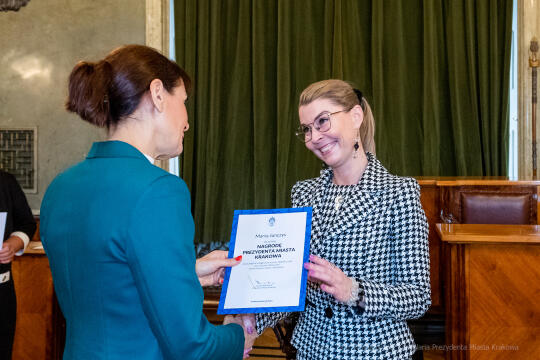 nauczyciele, nagroda, prezydenta, Korfel-Jasińska, wręczenie, nagrody, nauczyciele, Urząd Miasta 