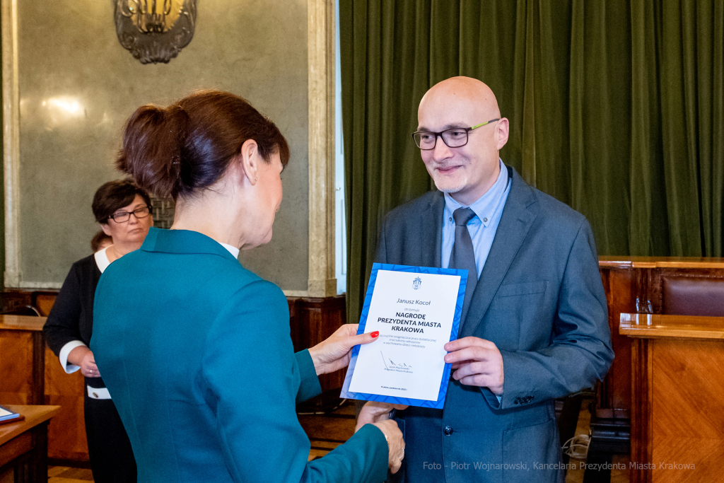 nauczyciele, nagroda, prezydenta, Korfel-Jasińska, wręczenie, nagrody, nauczyciele, Urząd Miasta   Autor: P. Wojnarowski