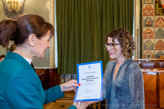 nauczyciele, nagroda, prezydenta, Korfel-Jasińska, wręczenie, nagrody, nauczyciele, Urząd Miasta 