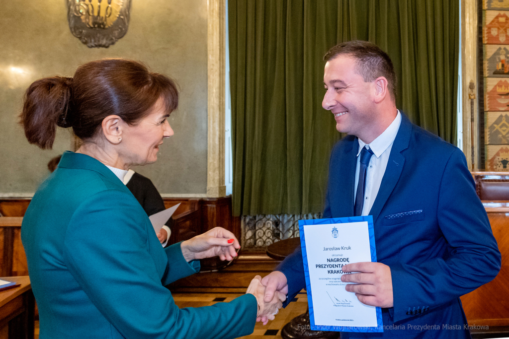 nauczyciele, nagroda, prezydenta, Korfel-Jasińska, wręczenie, nagrody, nauczyciele, Urząd Miasta   Autor: P. Wojnarowski