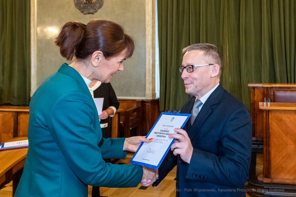 nauczyciele, nagroda, prezydenta, Korfel-Jasińska, wręczenie, nagrody, nauczyciele, Urząd Miasta   Autor: P. Wojnarowski