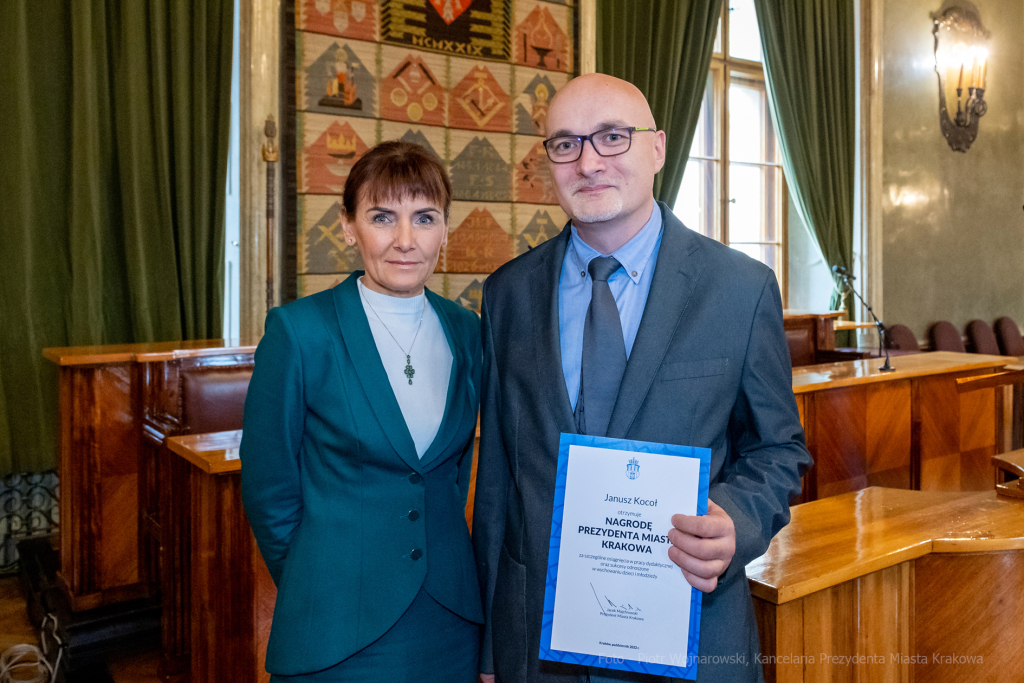 nauczyciele, nagroda, prezydenta, Korfel-Jasińska, wręczenie, nagrody, nauczyciele, Urząd Miasta   Autor: P. Wojnarowski