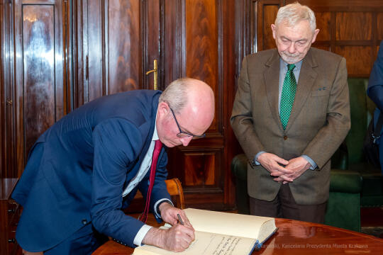 Patrick, Haughey, ambasador, Irlandia, Majchrowski, wizyta , Kraków, spotkanie, 2022, październik