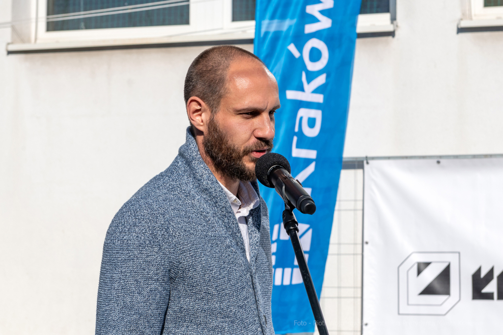 umk_2051.jpg-szkoła, budowa, sala, gimnastyczna, 89, Kraków, Kulig, wmurowanie, akt, erekcyjny  Autor: P. Wojnarowski