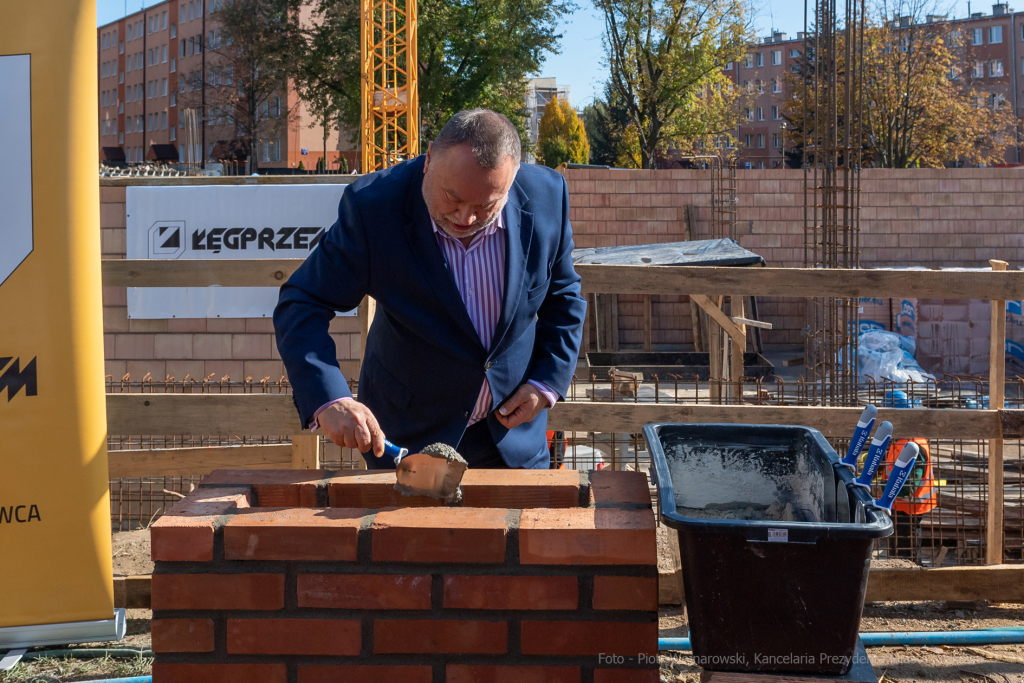 umk_2112.jpg-szkoła, budowa, sala, gimnastyczna, 89, Kraków, Kulig, wmurowanie, akt, erekcyjny  Autor: P. Wojnarowski