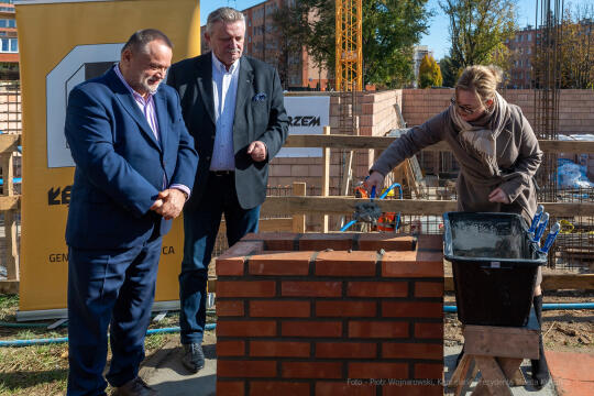 umk_2176.jpg-szkoła, budowa, sala, gimnastyczna, 89, Kraków, Kulig, wmurowanie, akt, erekcyjny