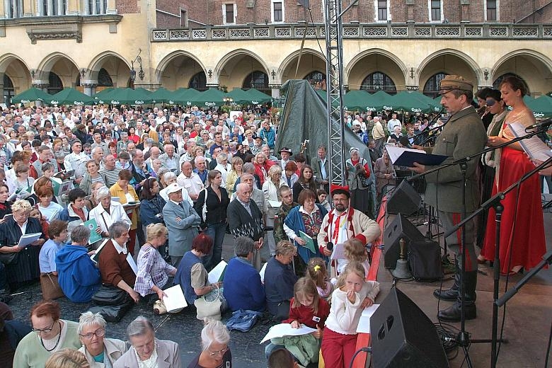 dscf2756_m.jpg-lekcja, śpiewania, Domański, śpiew, patriotyzm  Autor: W. Majka