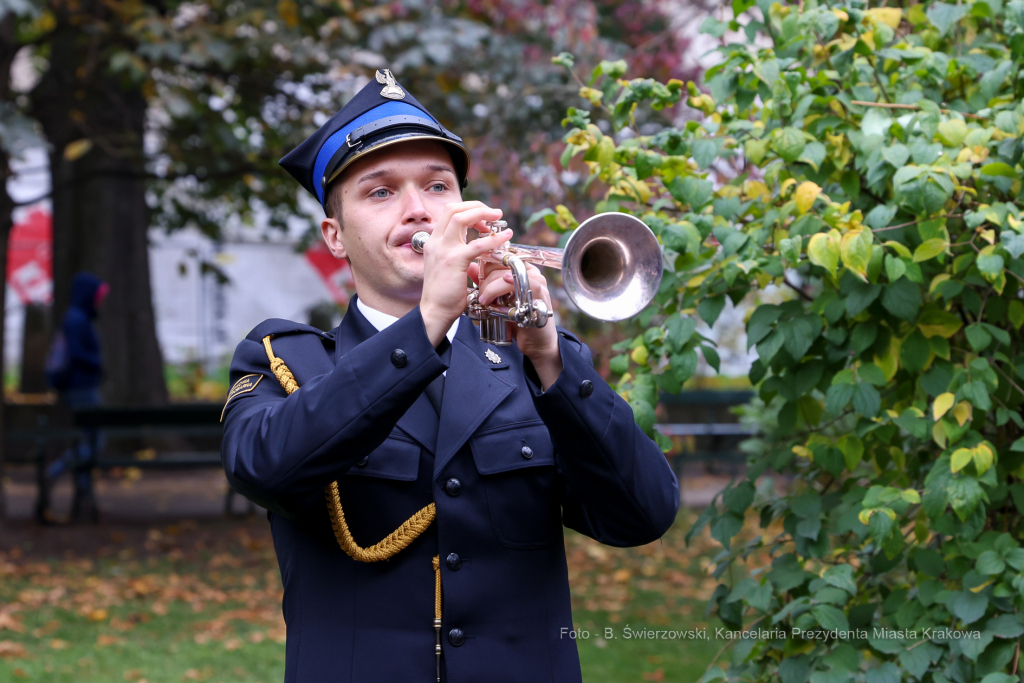 bs-października 22, 2022-img_9776.jpg-Skwer Święcickiego, Piaskowski  Autor: B. Świerzowski