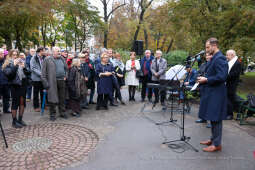 bs-października 22, 2022-img_9797.jpg-Skwer Święcickiego, Piaskowski