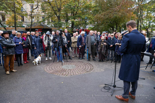 bs-października 22, 2022-img_9810.jpg-Skwer Święcickiego, Piaskowski