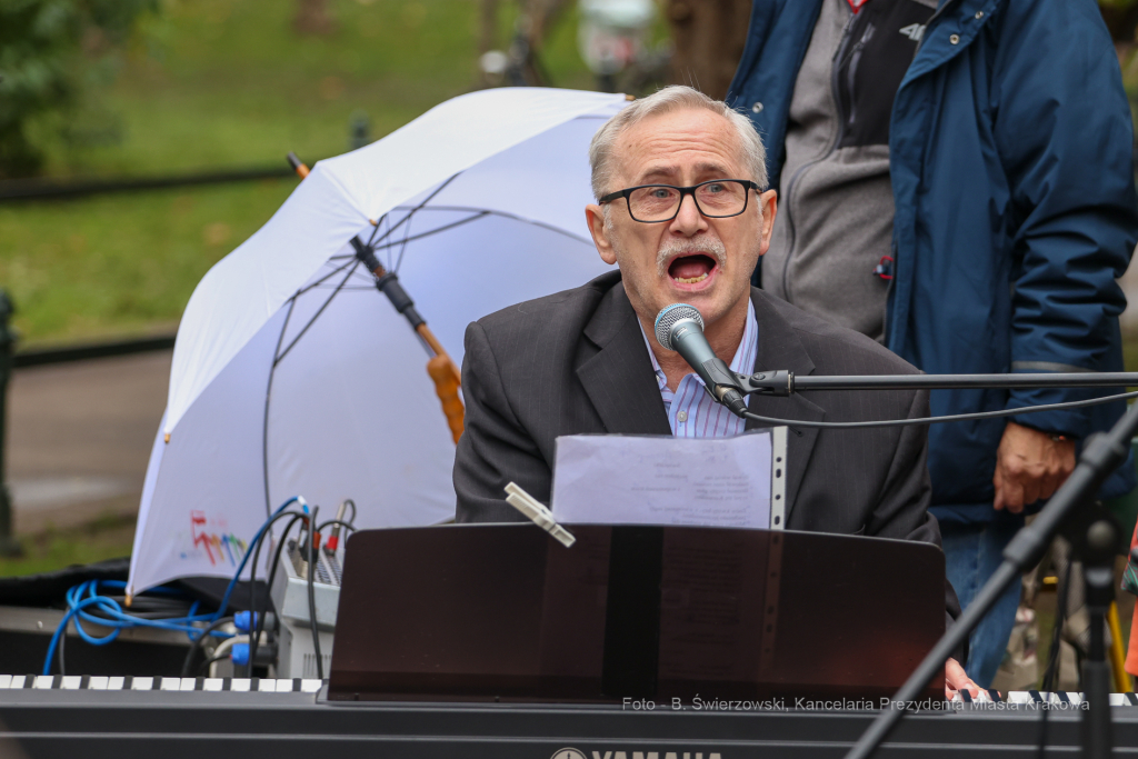 bs-października 22, 2022-img_9896.jpg-Skwer Święcickiego, Piaskowski  Autor: B. Świerzowski