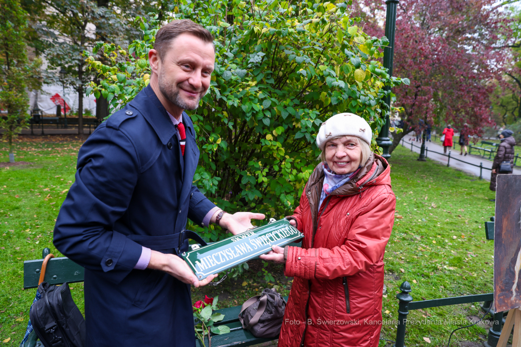 bs-października 22, 2022-img_9953.jpg-Skwer Święcickiego, Piaskowski  Autor: B. Świerzowski