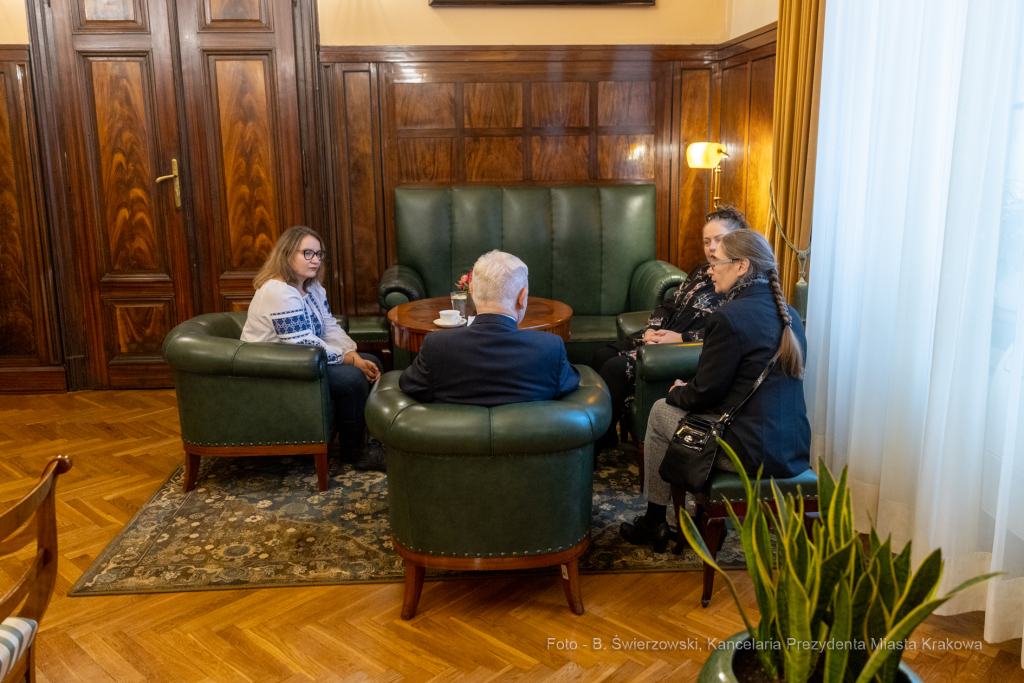 bs_221024_0028.jpg-Wizyta, Majchrowski 