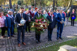 Bielsko-Biała, Dom Polski, Stojałowski, ksiądz, Rakowicki, Piaskowski, Rusiniak, grób, Stanisła