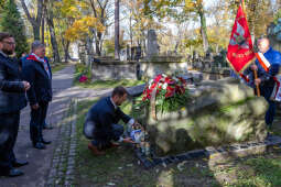 Bielsko-Biała, Dom Polski, Stojałowski, ksiądz, Rakowicki, Piaskowski, Rusiniak, grób, Stanisła