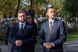 Bielsko-Biała, Dom Polski, Stojałowski, ksiądz, Rakowicki, Piaskowski, Rusiniak, grób, Stanisła