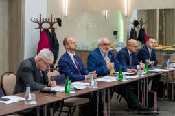 umk_2926-2.jpg-Związek, Miast, Polskich, Majchrowski, medal, zarząd, Kraków, posiedzenie