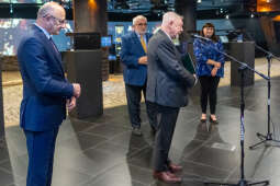 umk_3110-2.jpg-Związek, Miast, Polskich, Majchrowski, medal, zarząd, Kraków, posiedzenie