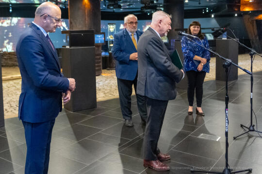 umk_3110-2.jpg-Związek, Miast, Polskich, Majchrowski, medal, zarząd, Kraków, posiedzenie