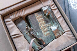 umk_3446.jpg-wręczenie, medal świętego Krzysztofa, Krzysztofory, Niezabitowski, Majchrowski