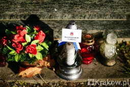 fr_20221027_0887.jpg-„Krakowski Znicz Pamięci” w Alei Zasłużonych na cmentarzu Rakowickim