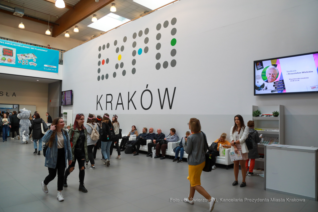 bs_221027_0085.jpg-Targi Książki, Majchrowski  Autor: B. Świerzowski