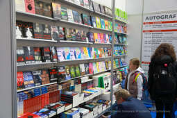 bs_221027_0113.jpg-Targi Książki, Majchrowski