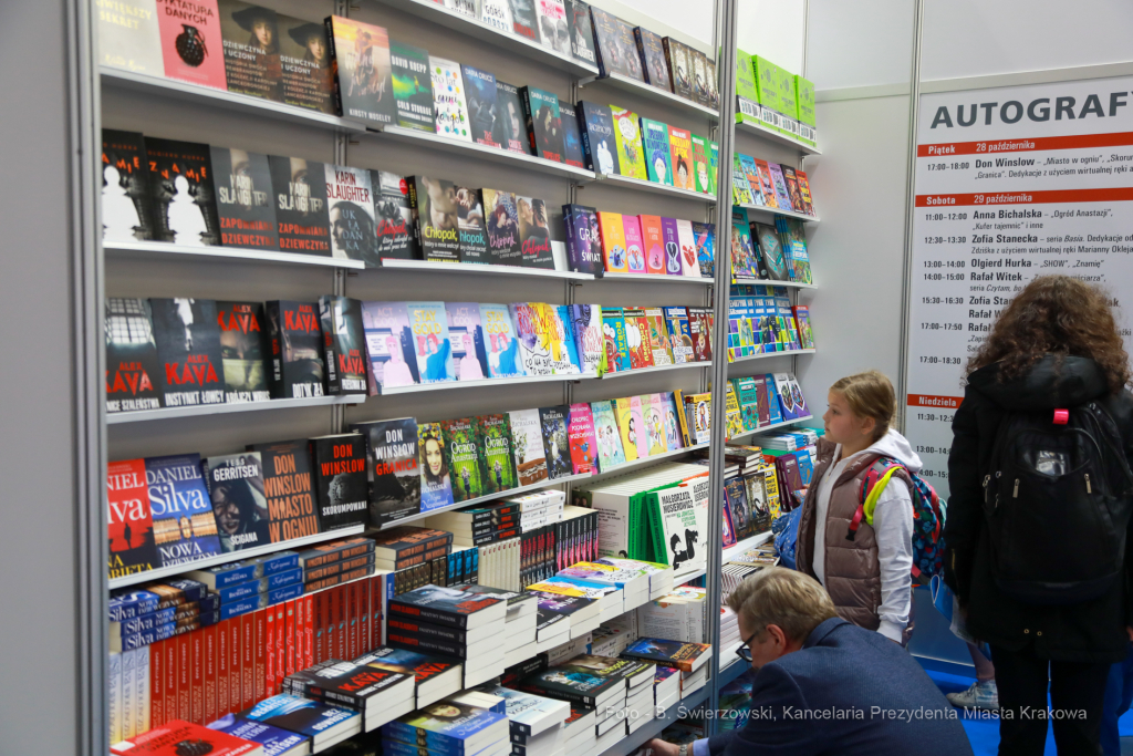 bs_221027_0113.jpg-Targi Książki, Majchrowski  Autor: B. Świerzowski