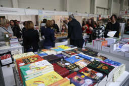 bs_221027_1134.jpg-Targi Książki, Majchrowski