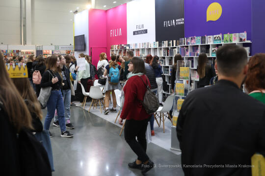 bs_221027_1139.jpg-Targi Książki, Majchrowski