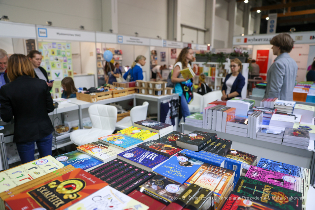 bs_221027_1160.jpg-Targi Książki, Majchrowski  Autor: B. Świerzowski