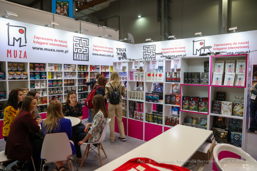 bs_221027_1172.jpg-Targi Książki, Majchrowski  Autor: B. Świerzowski