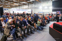 bs_221027_1198.jpg-Targi Książki, Majchrowski