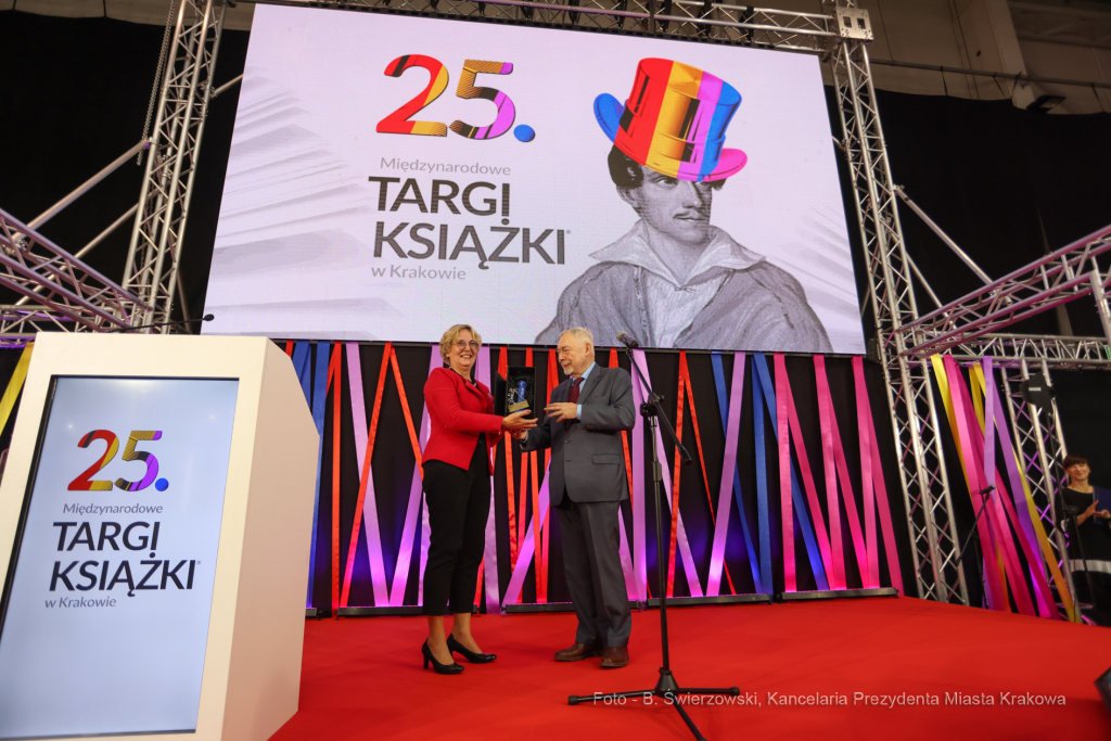 bs_221027_1259.jpg-Targi Książki, Majchrowski  Autor: B. Świerzowski