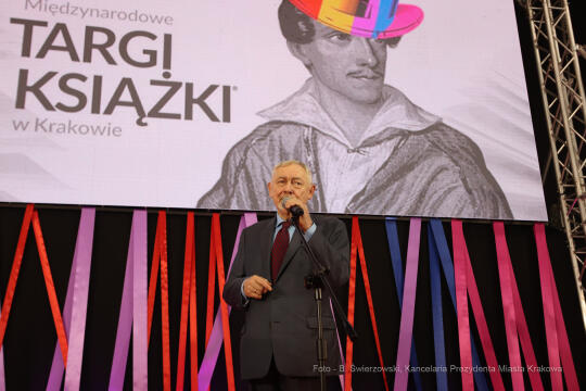 bs_221027_1281.jpg-Targi Książki, Majchrowski