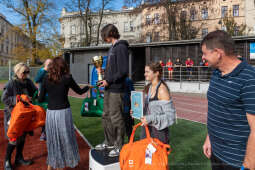 umk_4155.jpg-bieg, Stawarz, Stawarza, Korfel-Jasińska, Drewnicki, wręczenie, szabla