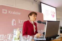 bs_221028_1509.jpg-Konferencja „Krakowianki siłą miasta! O historii kobiet w edukacji”