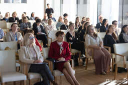 bs_221028_1640.jpg-Konferencja „Krakowianki siłą miasta! O historii kobiet w edukacji”